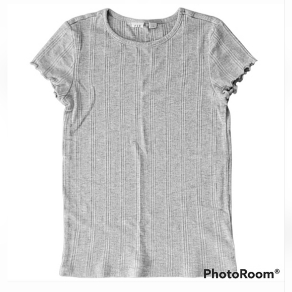 Girl's GAP Kids Grey Knit Shirt With Lettuce Trim Size Large - Picture 2 of 6